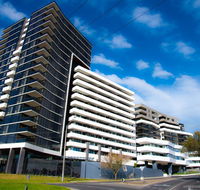 Modern Clean Luxury at the Right Price..... - Accommodation Burleigh