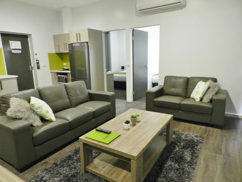 Motel 24 - Accommodation Burleigh 2