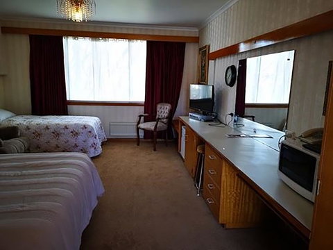 Motel Mayfair On Cavell - Accommodation Burleigh 1