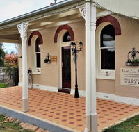 Must Love Dogs BB  Self Contained Cottage - Accommodation Burleigh