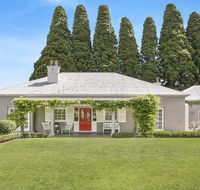 Nattai Lodge - house  cottage in beautiful garden - Accommodation Burleigh