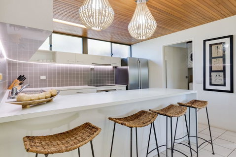 Nautilus Beachfront Villas & Spa - Accommodation Burleigh 3