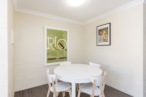 Subiaco Village 30 - Accommodation Burleigh 7