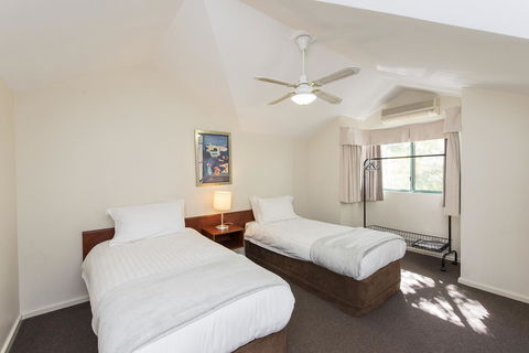 Subiaco Village 30 - Accommodation Burleigh 24