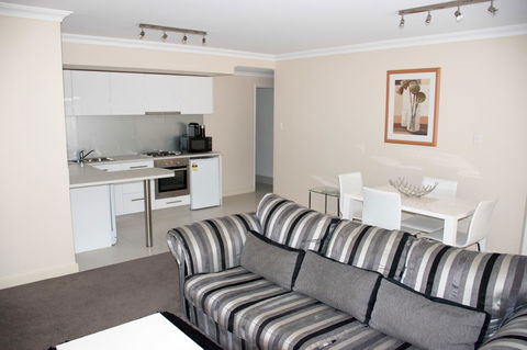 Visit Perth Now - Accommodation Burleigh 5