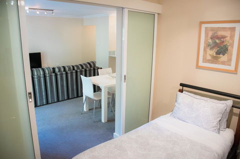 Visit Perth Now - Accommodation Burleigh 3