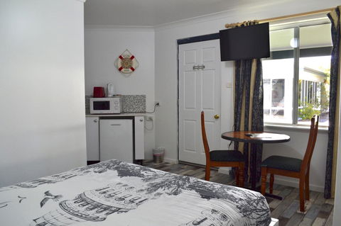 Busselton Ithaca Motel - Accommodation Burleigh 34