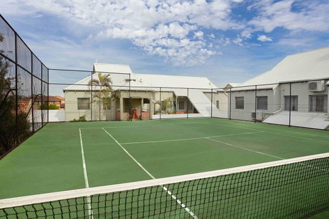 Broadwater Resort Como - Accommodation Burleigh 33