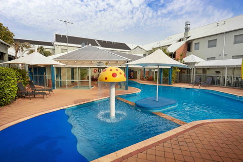 Broadwater Resort Como - Accommodation Burleigh 26