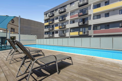 6 Executive Eastside Parking, Gym & Pool - Accommodation Burleigh 23