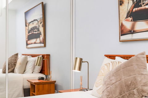 6 Executive Eastside Parking, Gym & Pool - Accommodation Burleigh 6