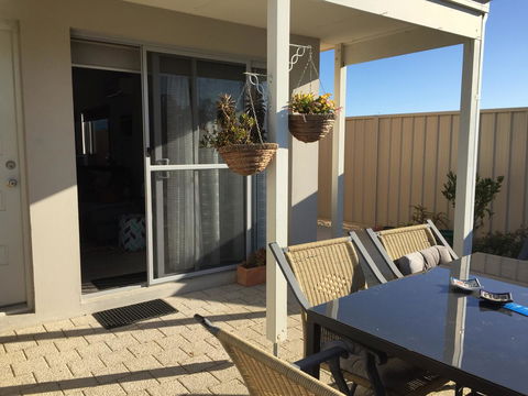 Lakeside Views - Accommodation Burleigh 12
