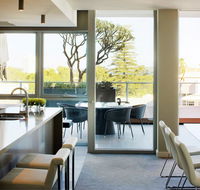 Claremont Quarter Luxury Apartment - Accommodation Burleigh