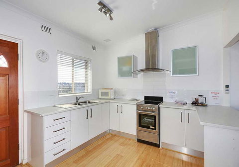 Summer Breeze - Holiday Or Business Apartment - Accommodation Burleigh 6