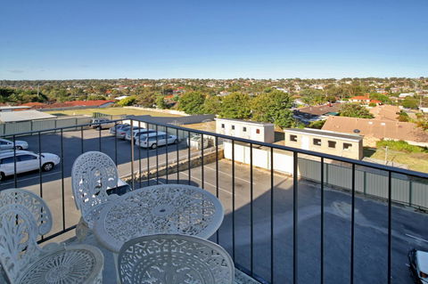 Summer Breeze - Holiday Or Business Apartment - Accommodation Burleigh 8