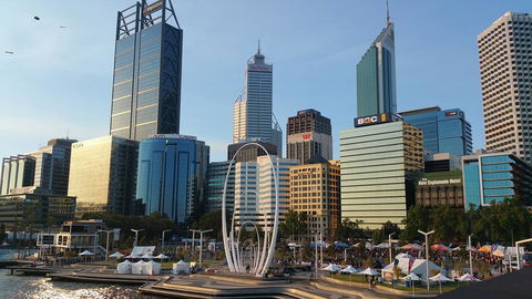 High Tor - Accommodation Burleigh 42