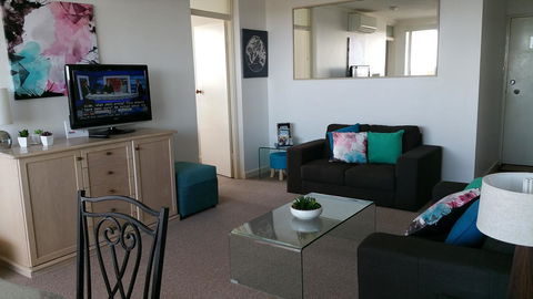 High Tor - Accommodation Burleigh 13