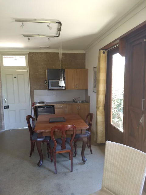 Hotham Ridge Estate - Accommodation Burleigh 12