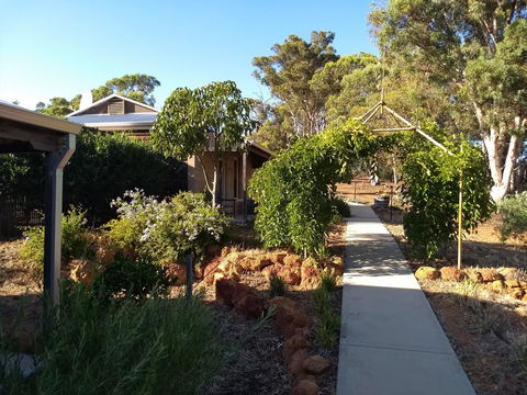 Hotham Ridge Estate - Accommodation Burleigh 4