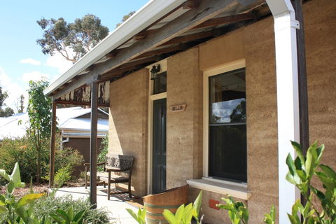Hotham Ridge Estate - Accommodation Burleigh 0