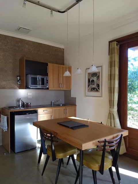Hotham Ridge Estate - Accommodation Burleigh 3