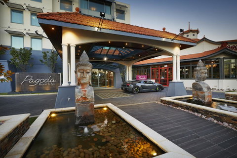 Pagoda Resort & Spa - Accommodation Burleigh 11