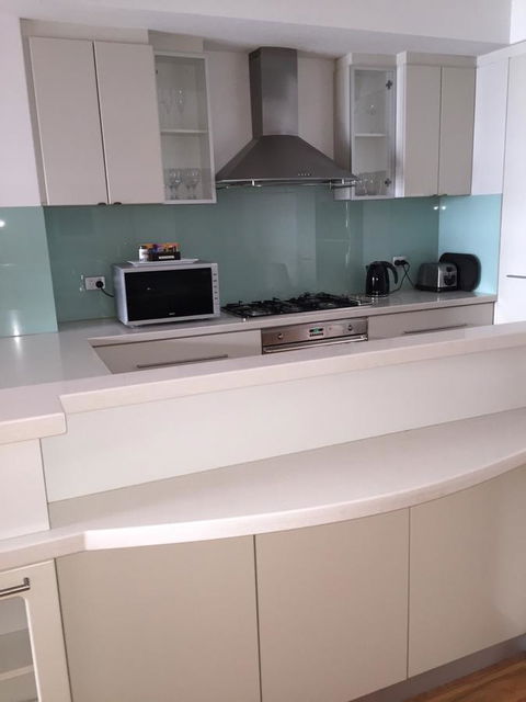 West End District Apartments - Accommodation Burleigh 2