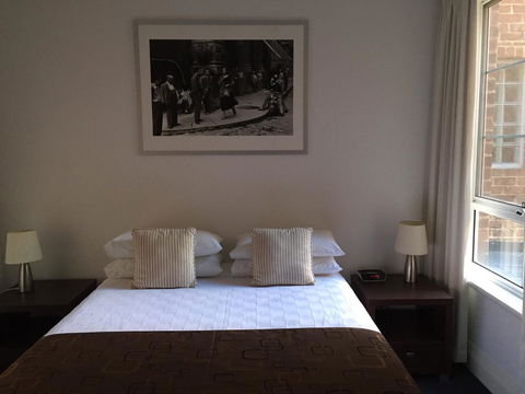 West End District Apartments - Accommodation Burleigh 5