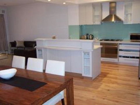 West End District Apartments - Accommodation Burleigh 18
