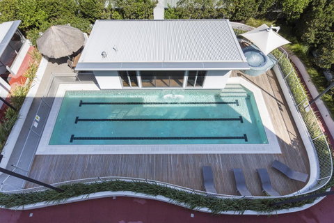 Gallery Serviced Apartments - Accommodation Burleigh 1