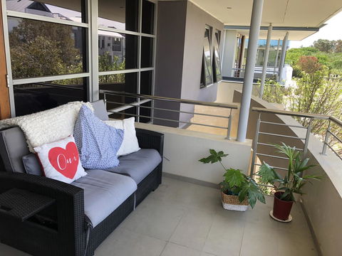 Adele's Luxury South Beach Apartment With King Bed - Accommodation Burleigh 19