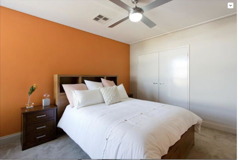 Adele's Luxury South Beach Apartment With King Bed - Accommodation Burleigh 3