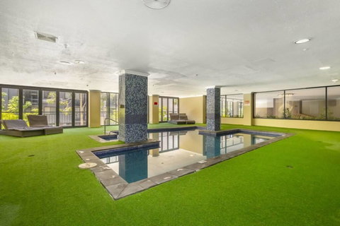 Oversized Eastend Sleeps 6 Free PARKING+POOL WIFI - Accommodation Burleigh 29