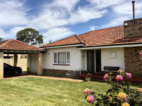 Inglewood Comfort - Accommodation Burleigh 9
