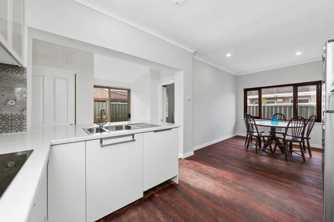 Inglewood Comfort - Accommodation Burleigh 16