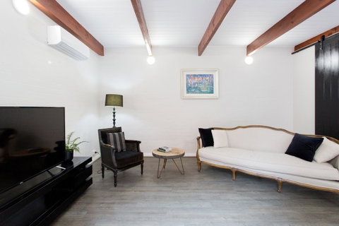 Stay Fresh - Fremantle CBD - Accommodation Burleigh 0