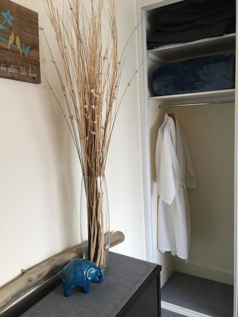 Applecross Village Apartment - Accommodation Burleigh 24