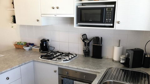 Applecross Village Apartment - Accommodation Burleigh 14