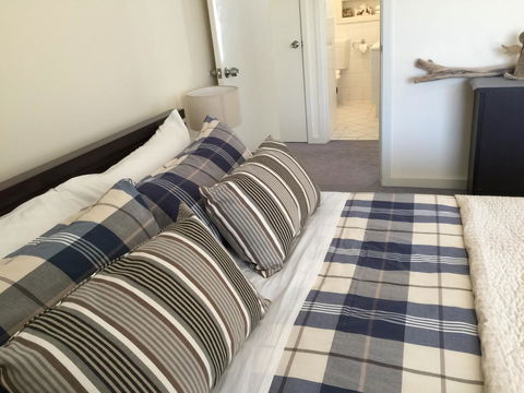 Applecross Village Apartment - Accommodation Burleigh 30