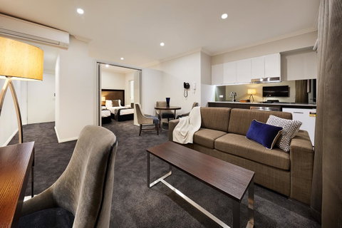 Attika Hotel - Accommodation Burleigh 8