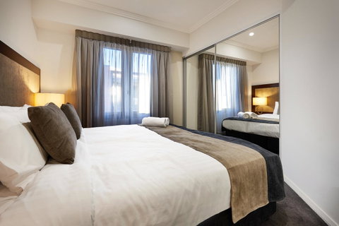 Attika Hotel - Accommodation Burleigh 11
