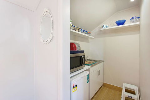 Fremantle Local Beach Studio - Accommodation Burleigh 18