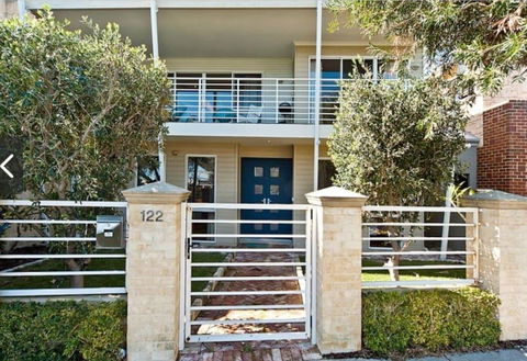 Fremantle Local Beach Studio - Accommodation Burleigh 1