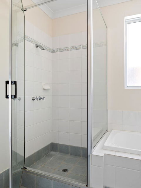 Cooper Street - Accommodation Burleigh 21