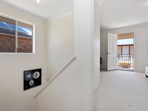 Cooper Street - Accommodation Burleigh 16