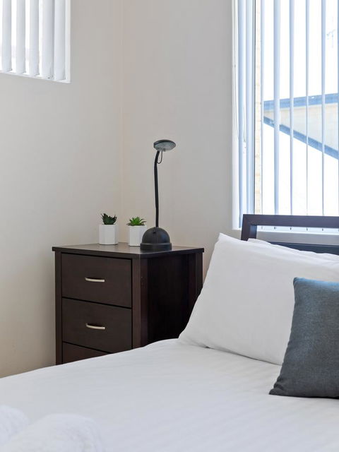 Cooper Street - Accommodation Burleigh 9