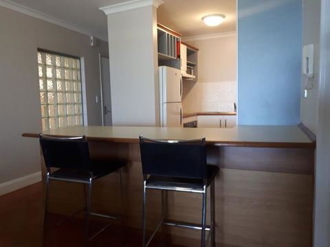 Salty Kiss - Accommodation Burleigh 7