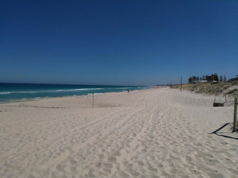 Salty Kiss - Accommodation Burleigh 19