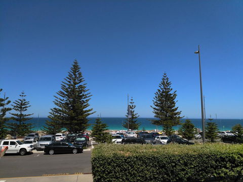 Salty Kiss - Accommodation Burleigh 0