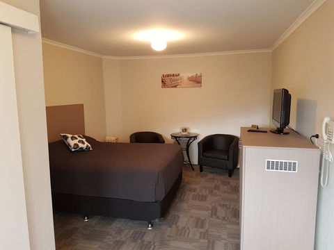 Mandurah Foreshore Motel - Accommodation Burleigh 8